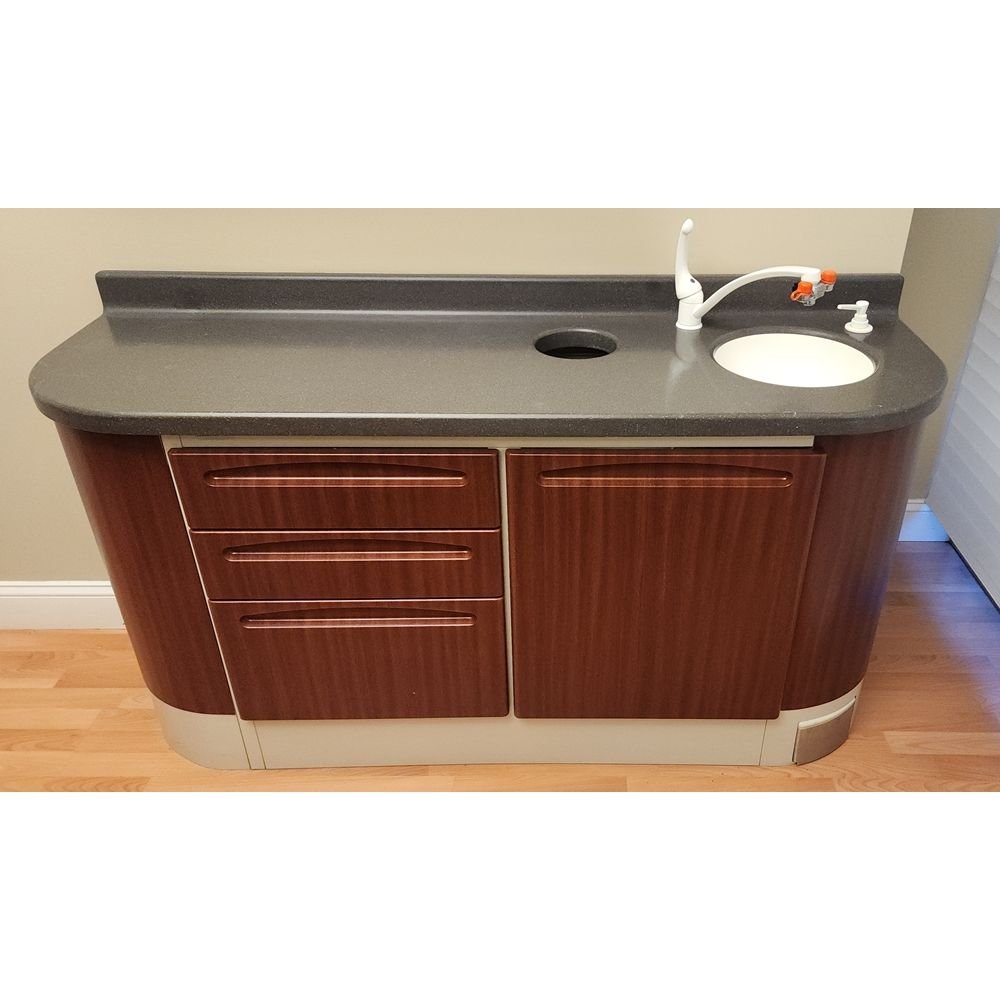 2 Room Dental Office - Midmark Ultracomfort Chairs, Midmark Stools & Lights, Midmark Cabinets - Image 6