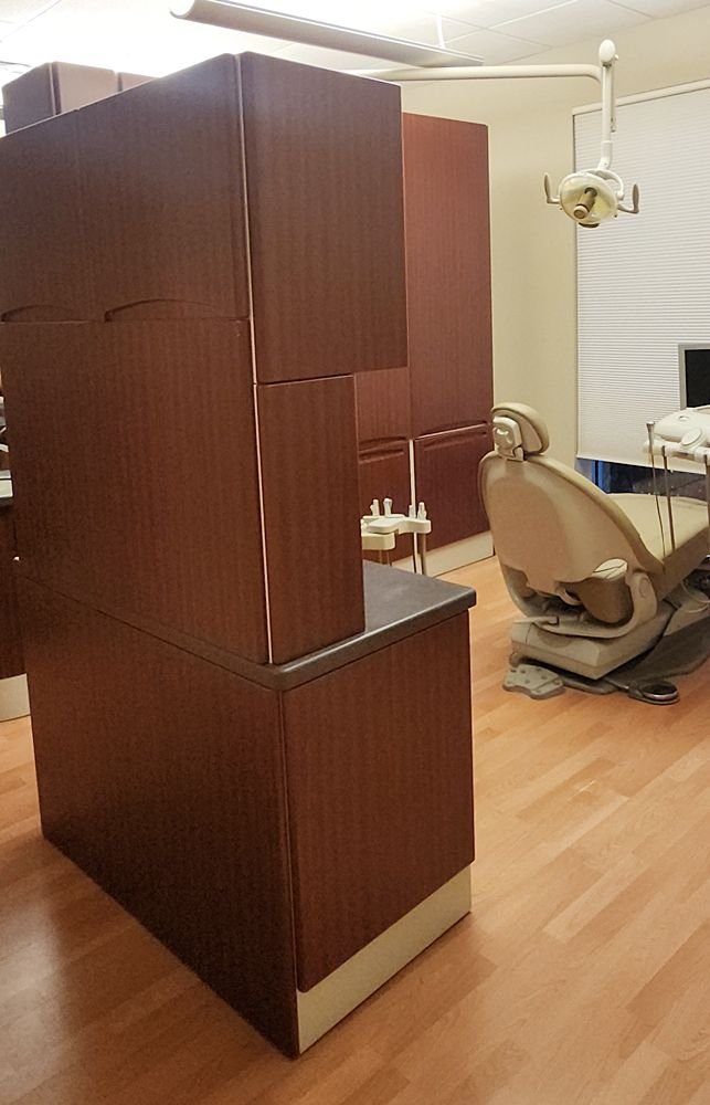 2 Room Dental Office - Midmark Ultracomfort Chairs, Midmark Stools & Lights, Midmark Cabinets - Image 10