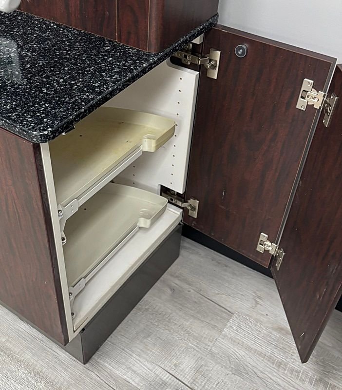 5 ROOM ADEC Dental Cabinet Package - (5) Adec 5580 Rear Treatment w/ 541 Dr Delivery & Assist. Pkg - (4) Adec 5543 Center Island - Royal Mahogany Laminate, Night Stars Solid Tops - Image 4