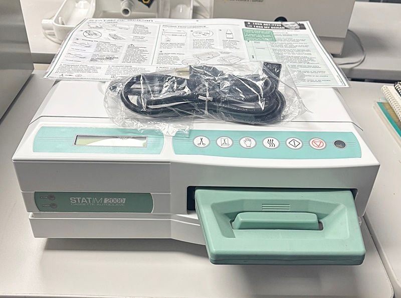 SciCan StatIM 2000 Cassette Style Autoclave - Image 2