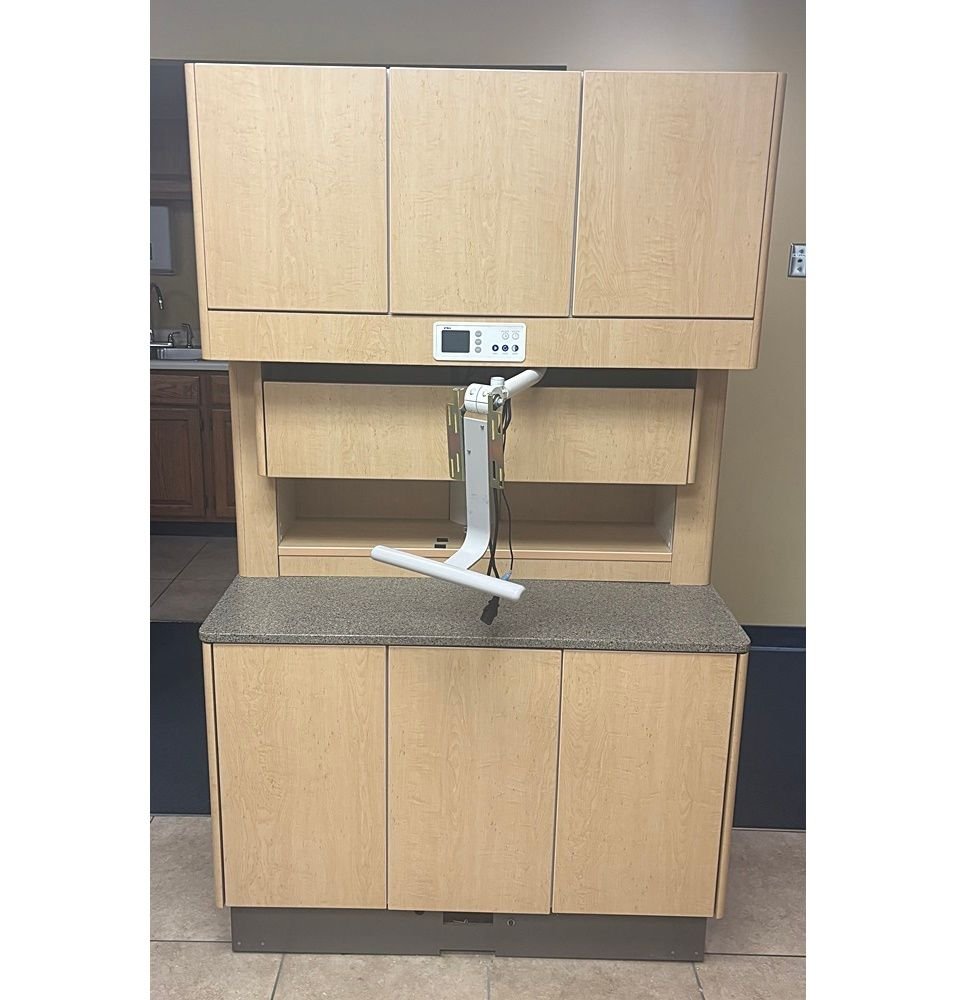 5 ROOM ADEC Dental Cabinet Package - (5) Adec 5580 Rear Treatment w/ 541 Dr Delivery & Assist. Pkg - (4) Adec 5543 Center Island - Limber Maple Laminate, Quarry Melange Solid Tops - Image 5
