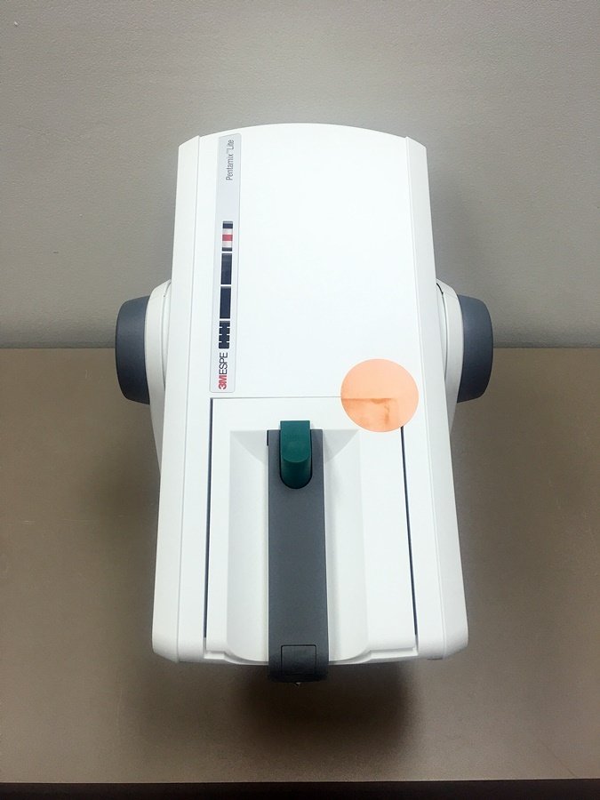 3M ESPE Pentamix Lite Automatic Mixing Unit - Image 2