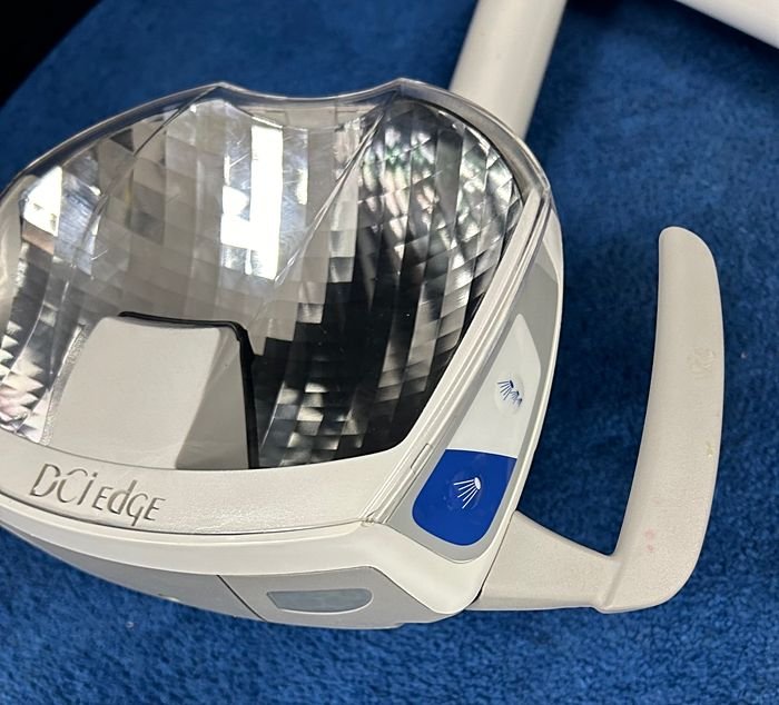 DCI Edge Series 4 LED Dental Ceiling Light - 9 1/2' Ceiling Height - Image 2