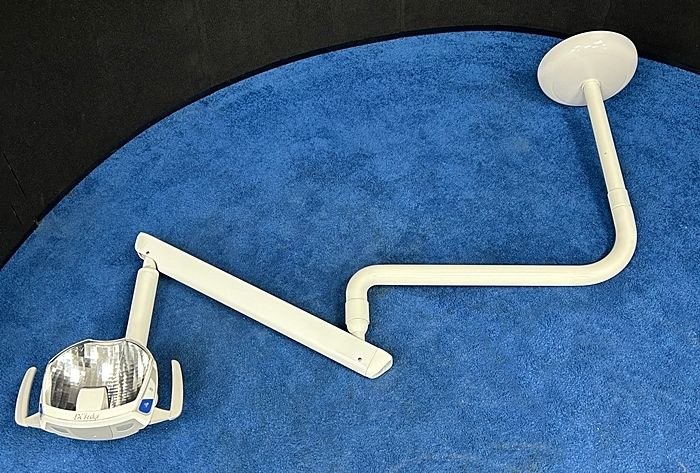DCI Edge Series 4 LED Dental Ceiling Light - 9 1/2' Ceiling Height - Image 3