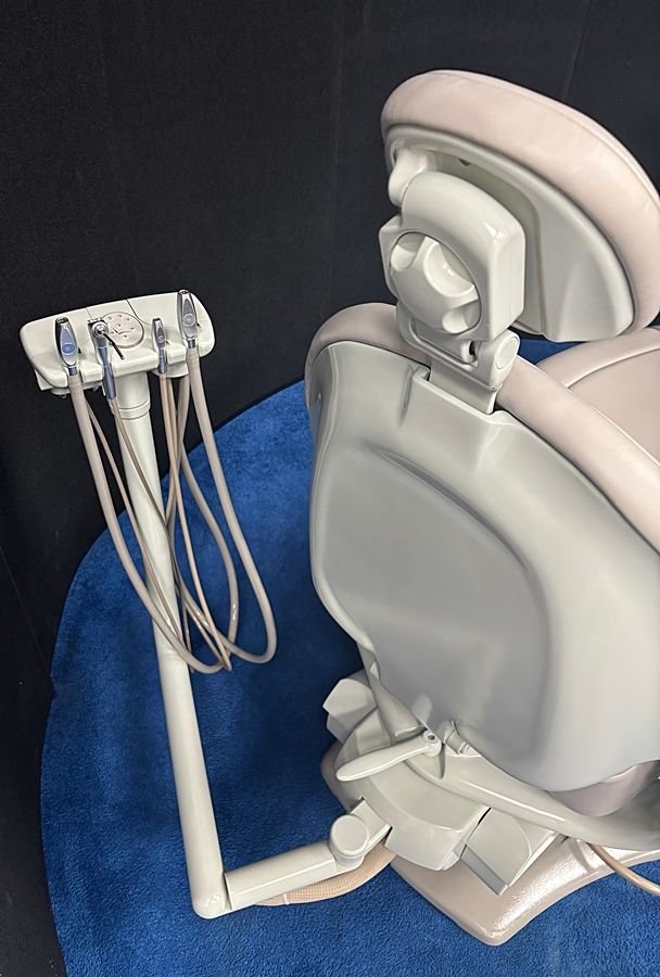Midmark UltraComfort Dental Operatory Package w/ Stool Set - Radius Delivery, Assistant Pkg. - Color of Choice - Plush, Ultraleather Upholstery - Image 5