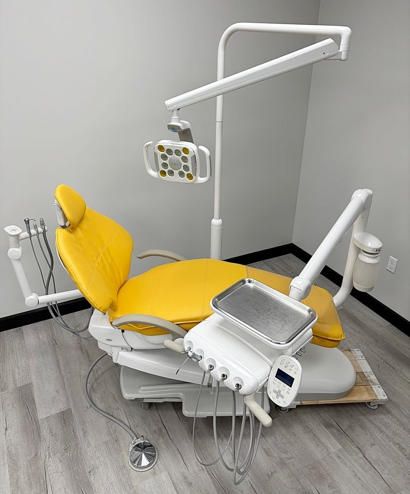ADEC 511-532-551-571L - Complete Operatory Package (White) - Radius LED Light, Delivery, Assistant Pkg. - Ultraleather Upholstery - Image 9