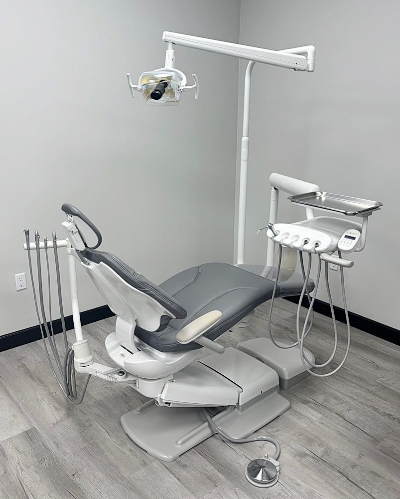 ADEC 411 Dental Operatory Chair w/ Adec 332 Delivery, 351 Assistant, 371 Light - New Ultraleather Upholstery - Image 2