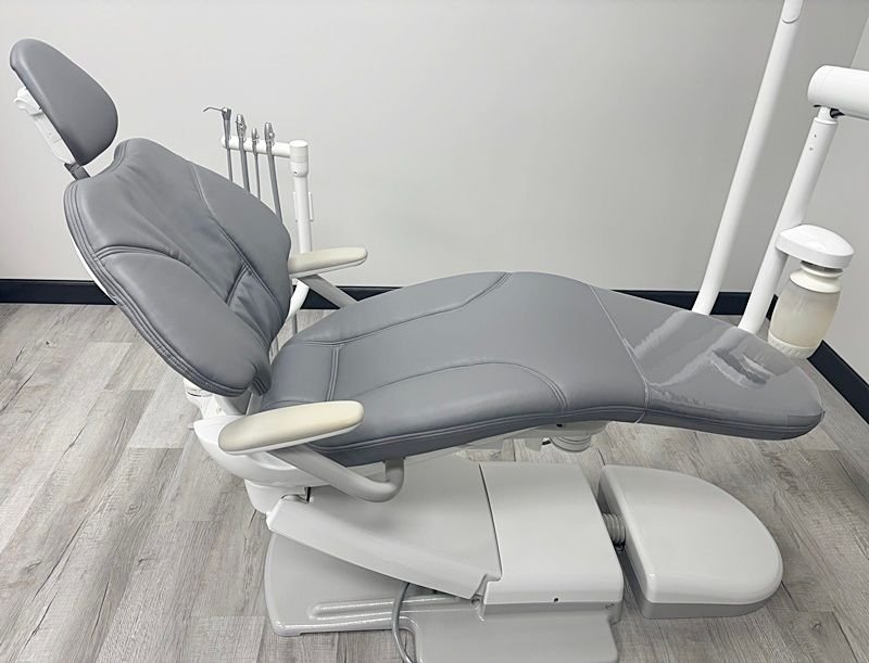 ADEC 411 Dental Operatory Chair w/ Adec 332 Delivery, 351 Assistant, 371 Light - New Ultraleather Upholstery - Image 6
