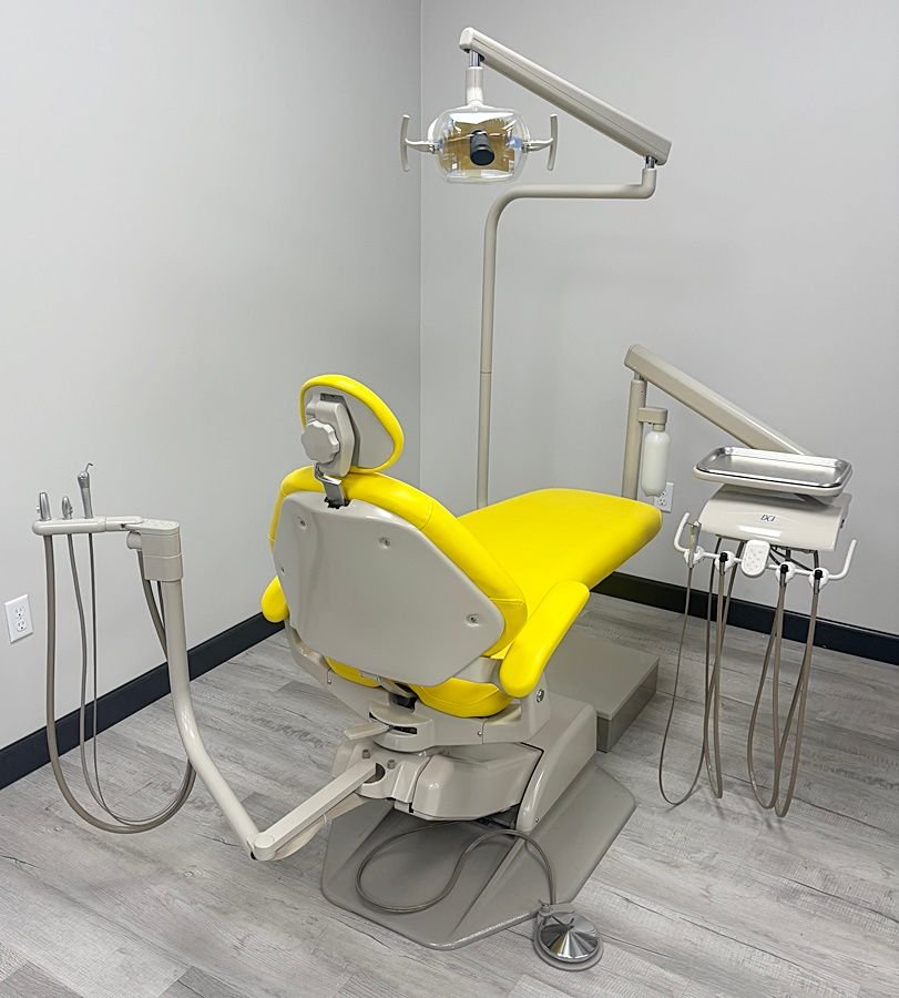 ADEC 1021 Decade Dental Radius Operatory Package w/ ADEC 1601-1622 Stool Set - NEW DCI Delivery Unit (Dual Touchpad Chair Controls) - Good Used Vinyl Upholstery - Image 6