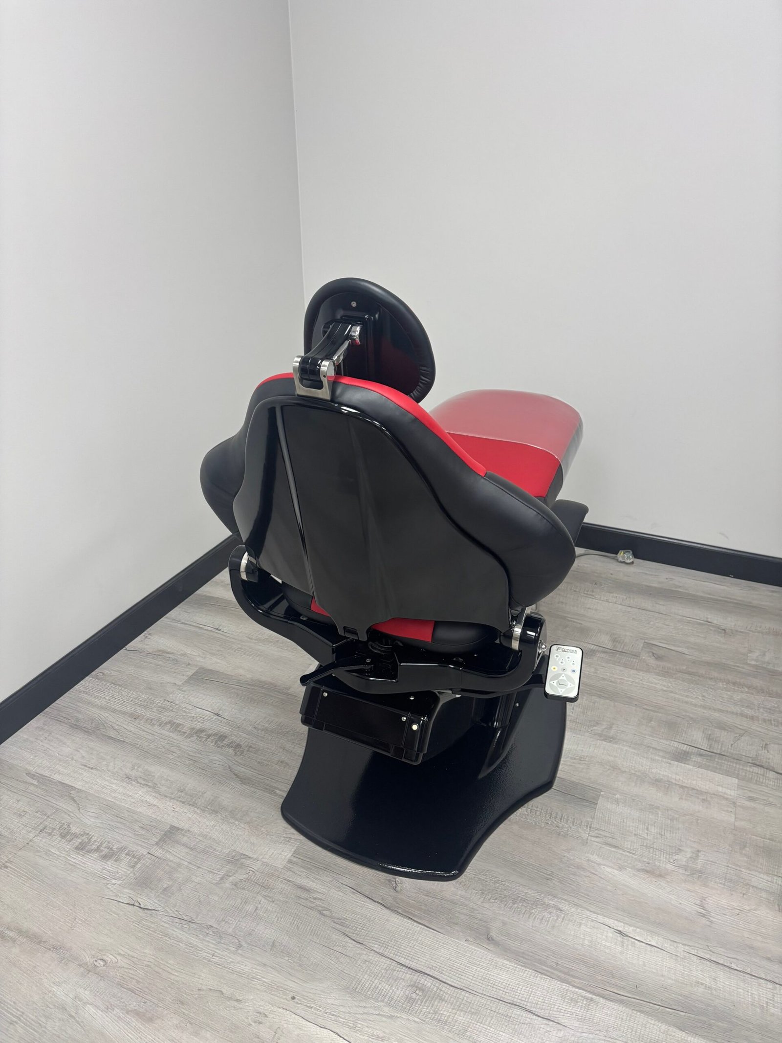 Forest 3900 Dental Patient Chair - Red & Black Ultraleather Upholstery - Image 3